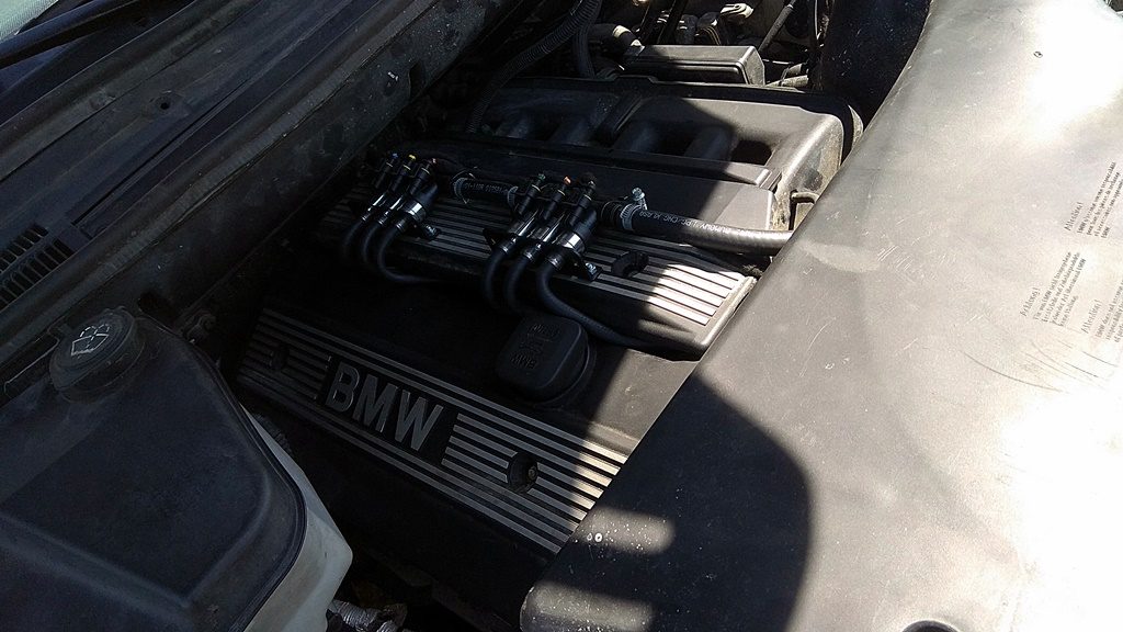 Tak wygląda silnik w BMW 3.0i 231 KM 170 kW z instalacją gazową LPG